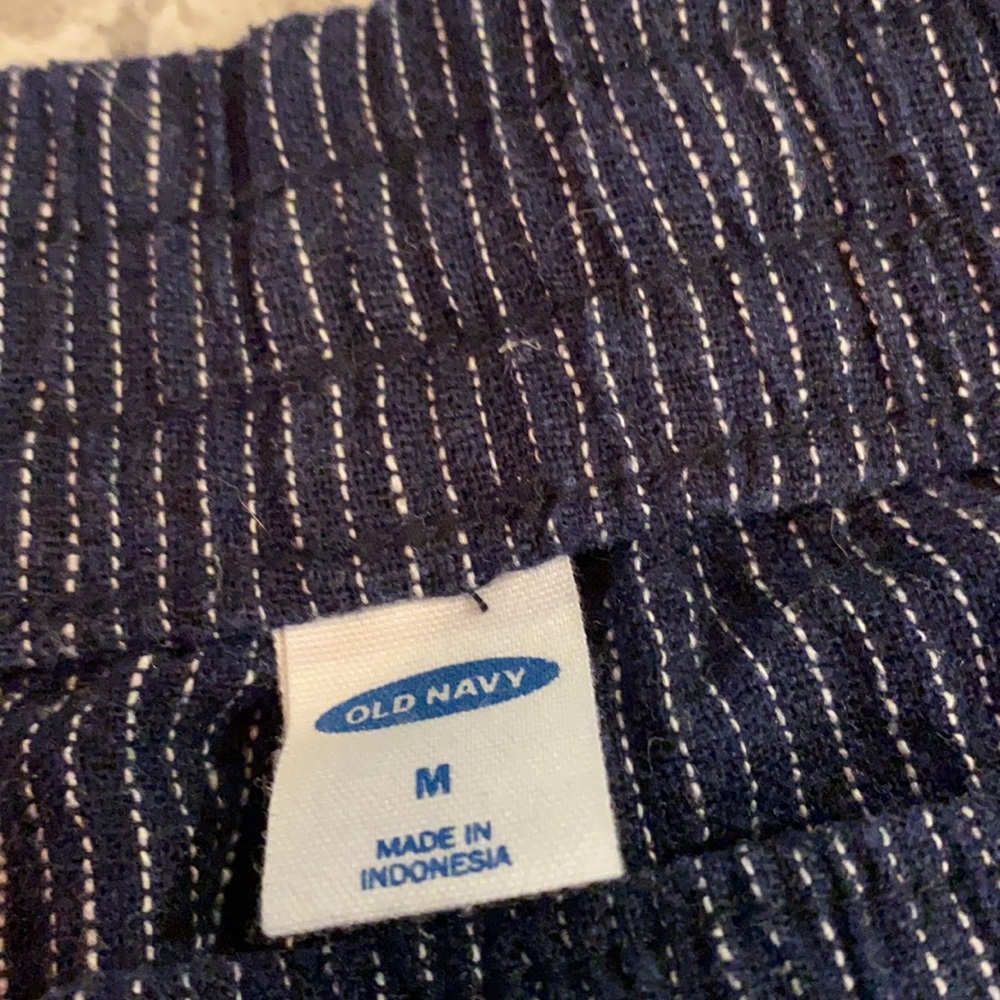 Shorts - Picture 3 of 4